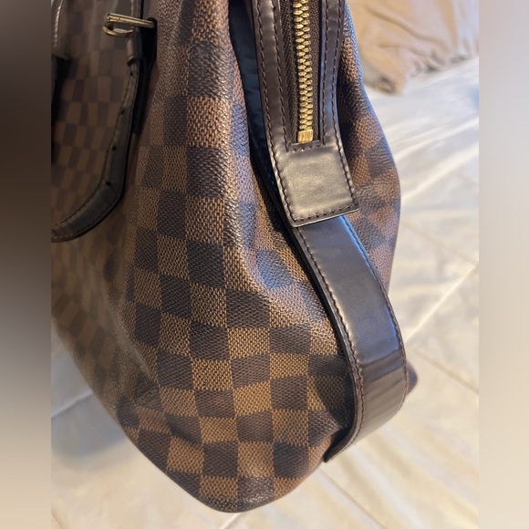 Louis Vuitton Damier Ebene Chelsea Tote - Picture 8 of 17